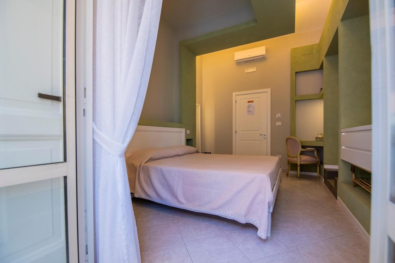 Mercatello Bed And Breakfast Napels Buitenkant foto